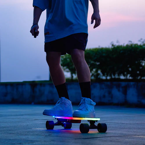 iSinwheel V6 Pro Electric Scooter – 15 Mile Range | 19 MPH Top Speed | 500W Motor